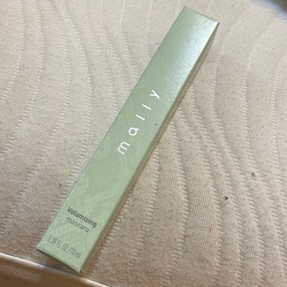 New Mally Volume mascara